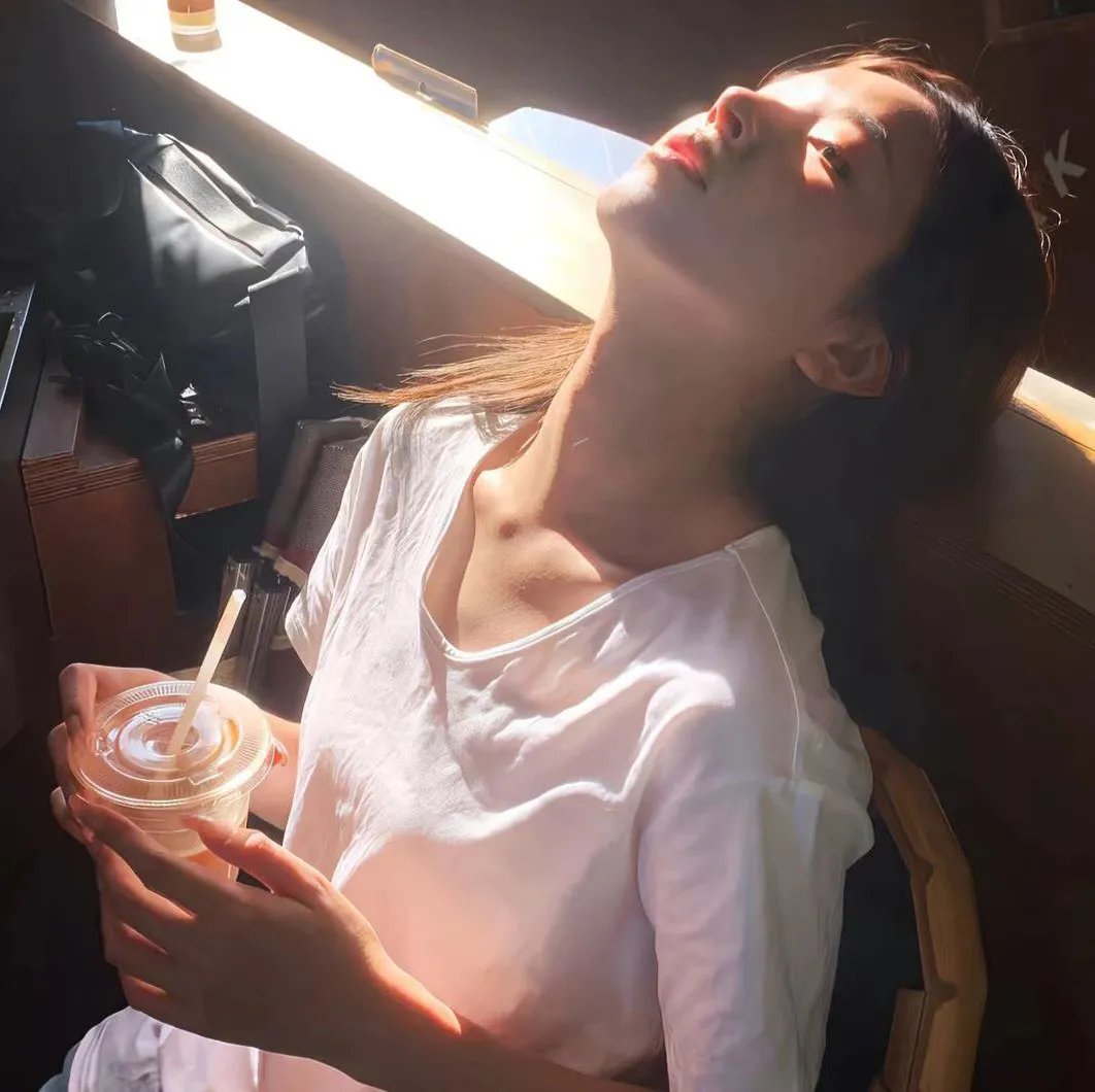 一只想变成汉堡的小牛
